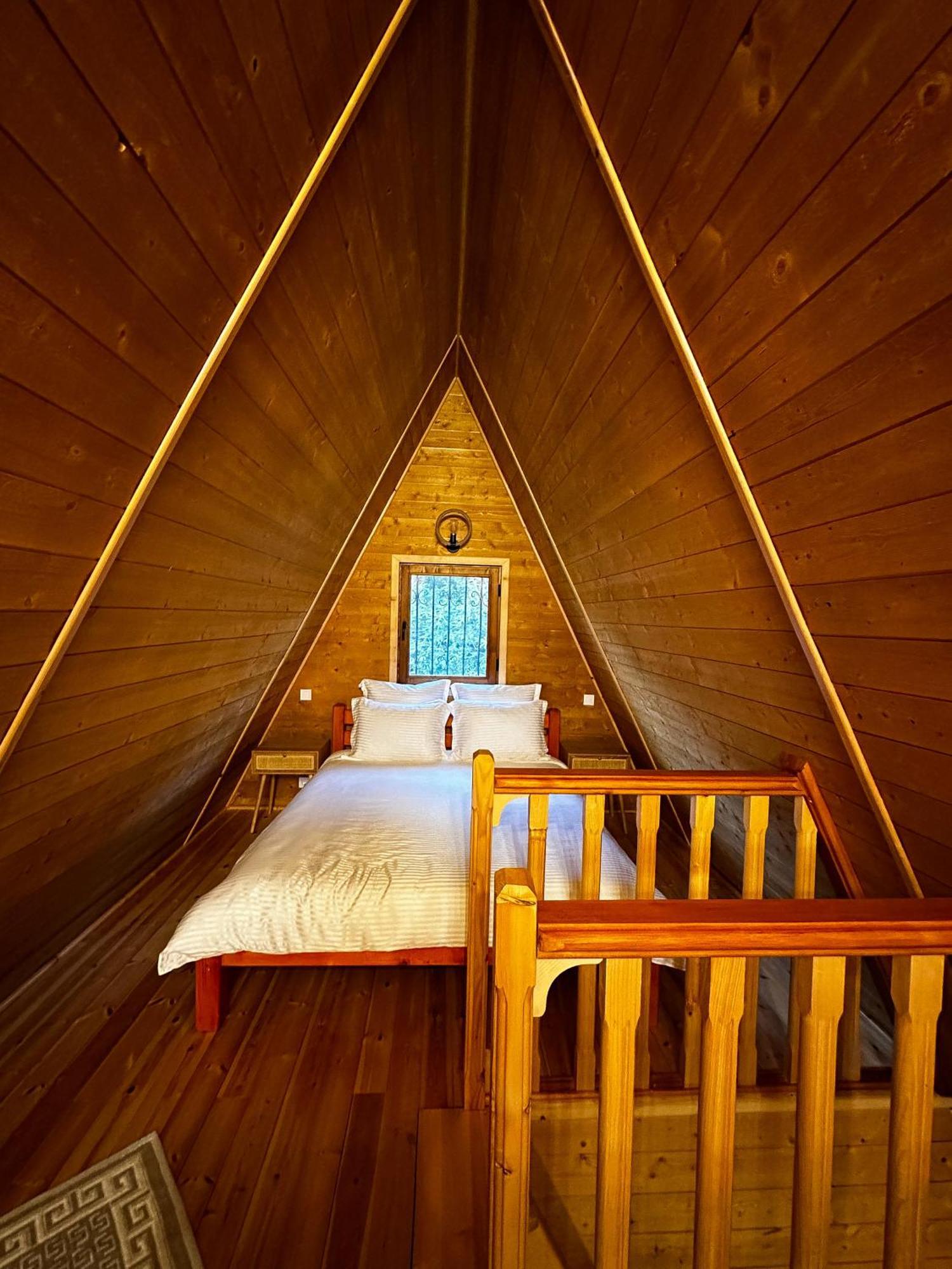 Doka Valea Sebesului A-Frame Hotel Kültér fotó