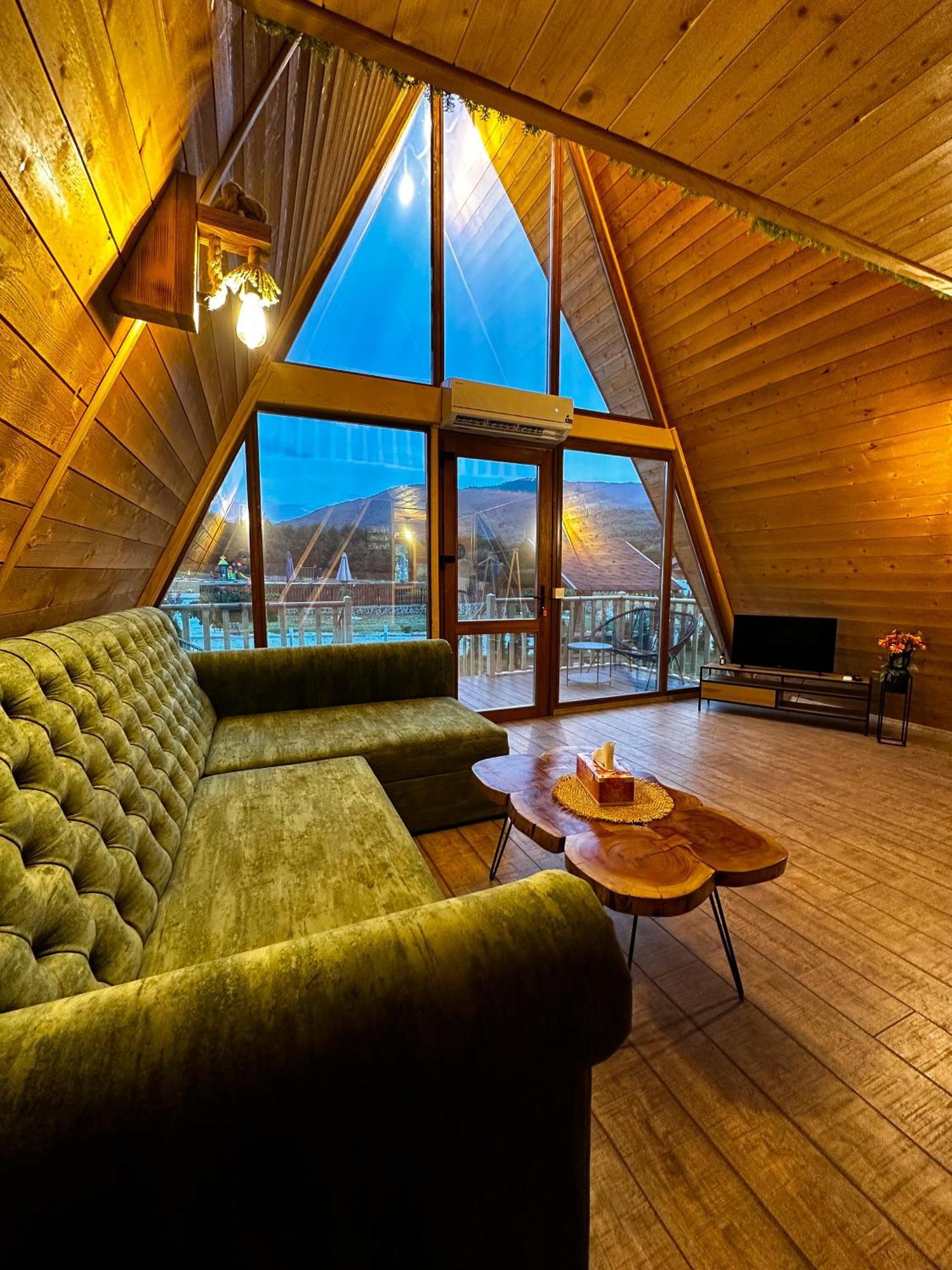 Doka Valea Sebesului A-Frame Hotel Kültér fotó